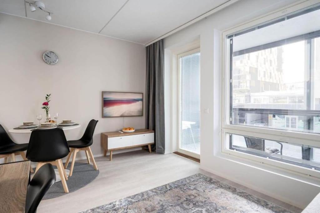 Apartment Near The Train Station, Free Parking &Netflix كوبيو المظهر الخارجي الصورة