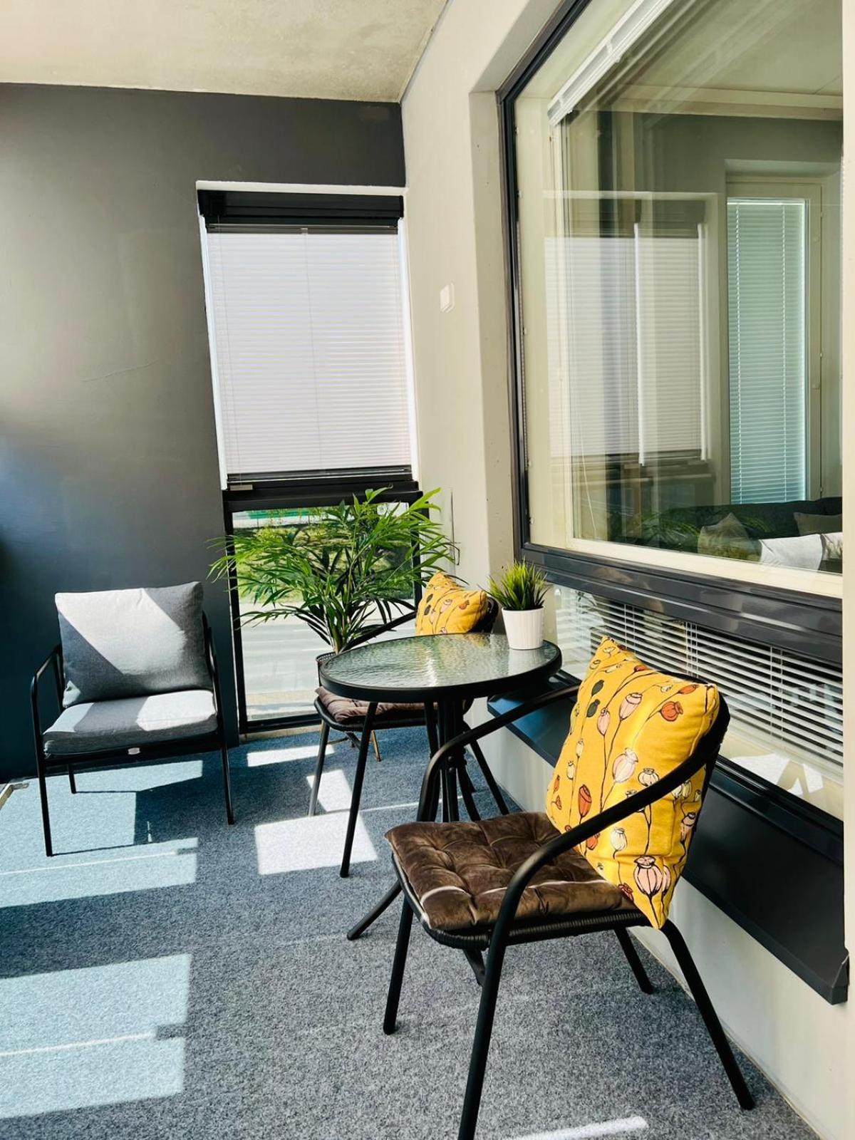 Apartment Near The Train Station, Free Parking &Netflix كوبيو المظهر الخارجي الصورة